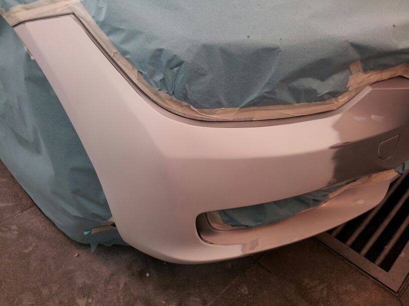 Reparación de paragolpes de un BMW